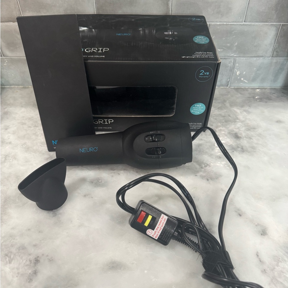 Neuro Black Hair Dryer